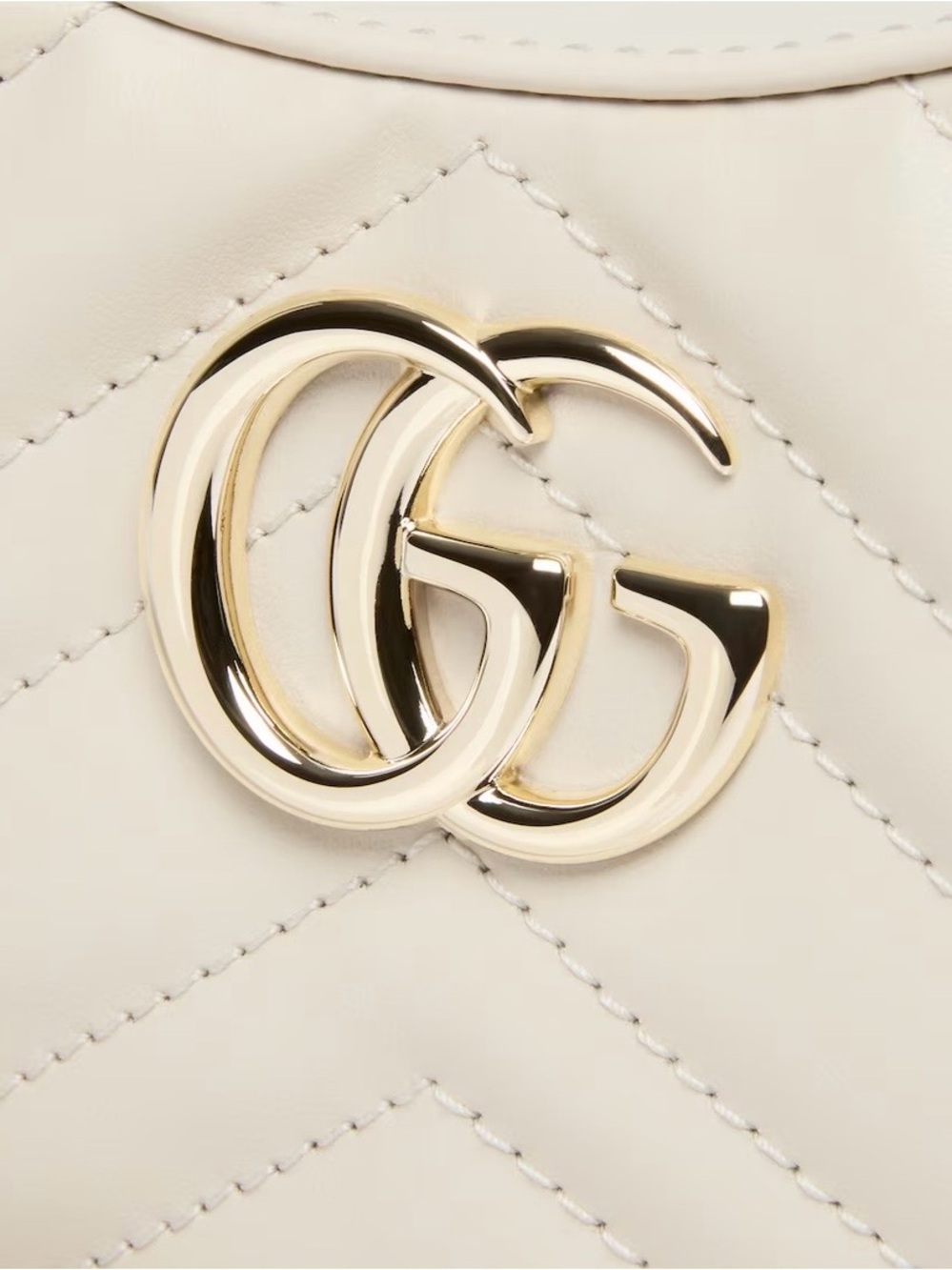 Gucci White Quilted GG Shoulder Bag with Gold Hardware - Picture 5 of 16